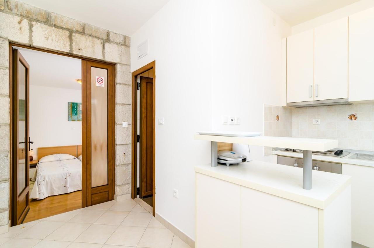 A4-harmony Close To The Sunset And Lapad Promenade *