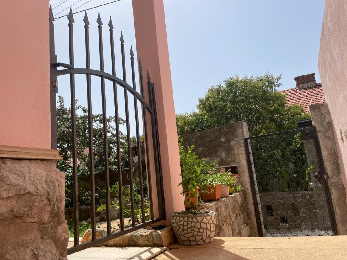 Guest house Garden Studios