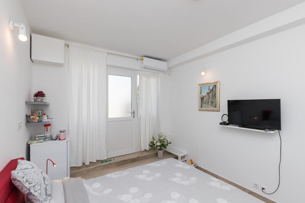 Guest house & Primi With Free Parking