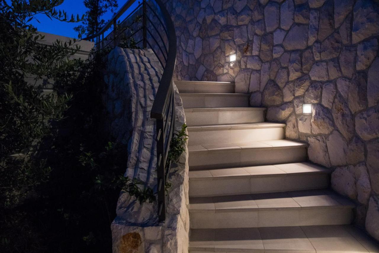 Luxury Maris 5* Villa