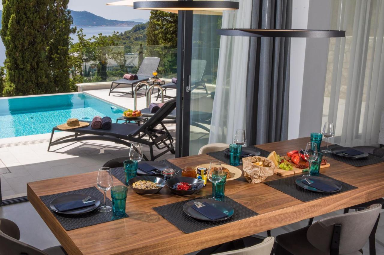 Luxury Maris 5* Villa