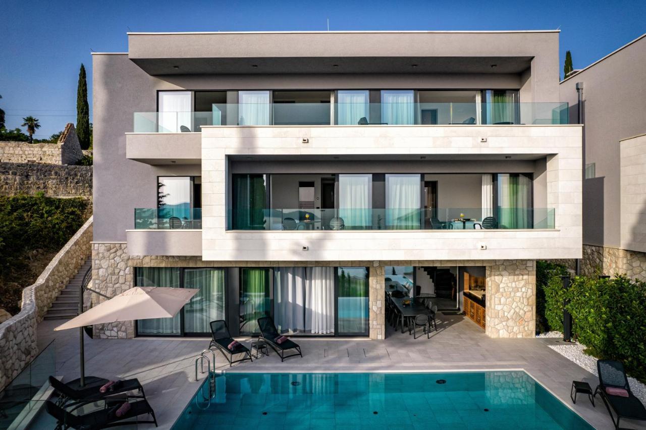 Villa Luxury Maris 5*