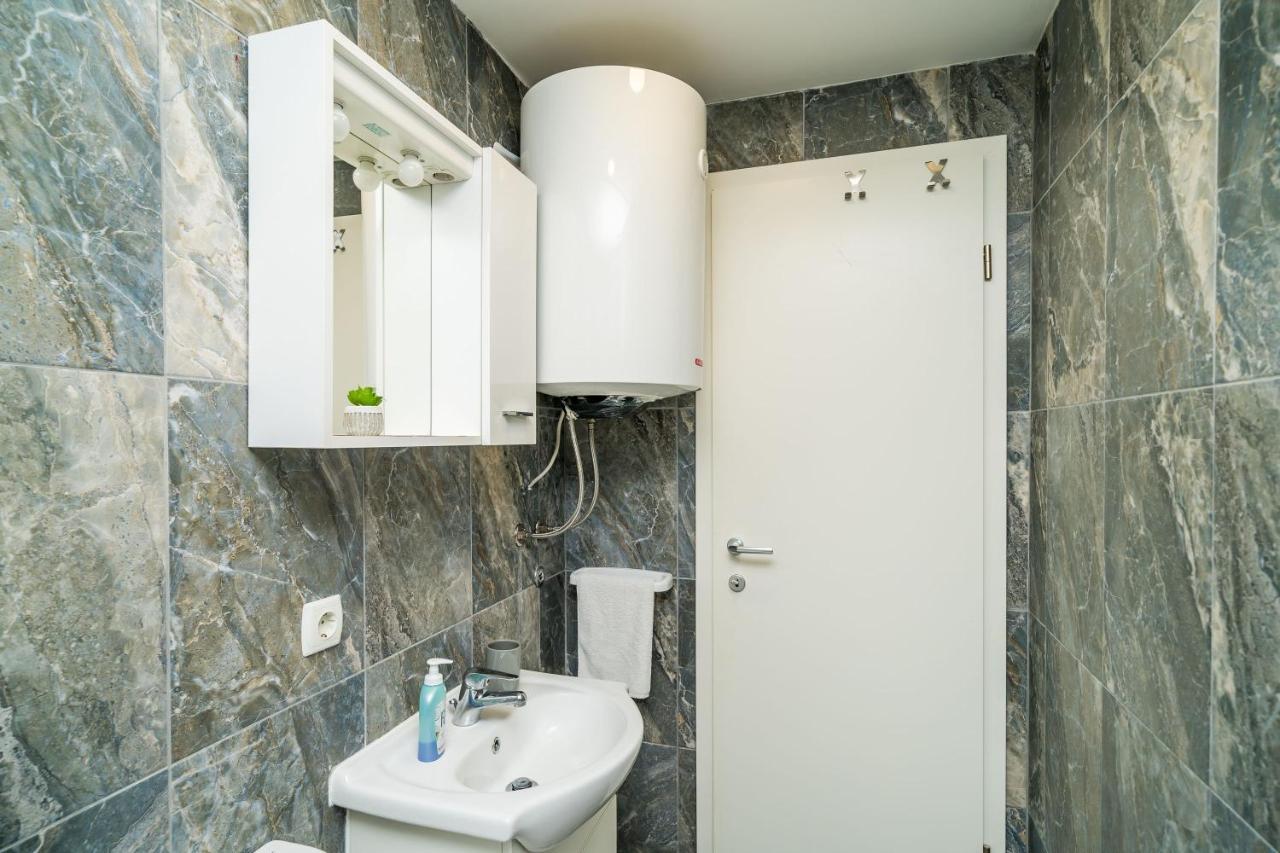 Best Location In Appartement *