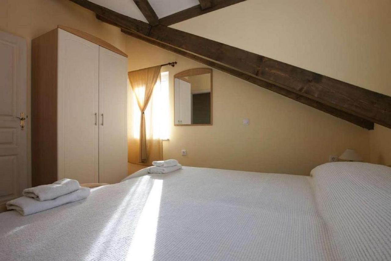 Magic Apartment