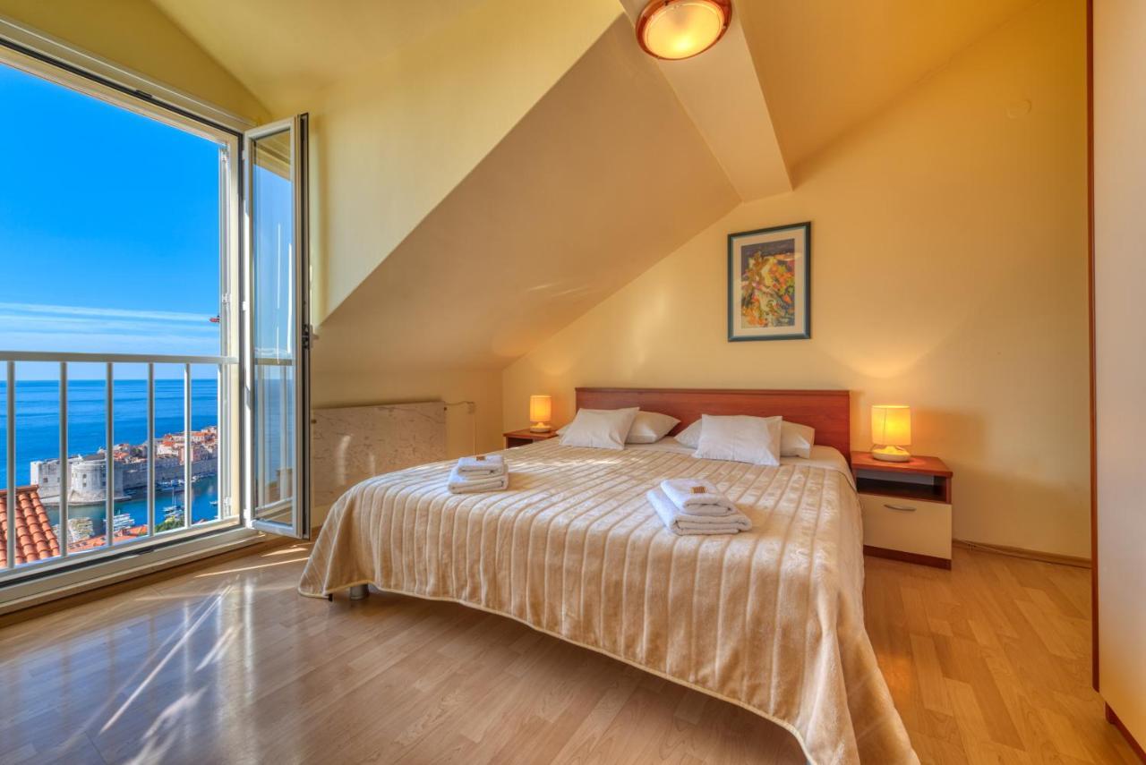Portolan's Amazing Sea & Old Town View Apartamento