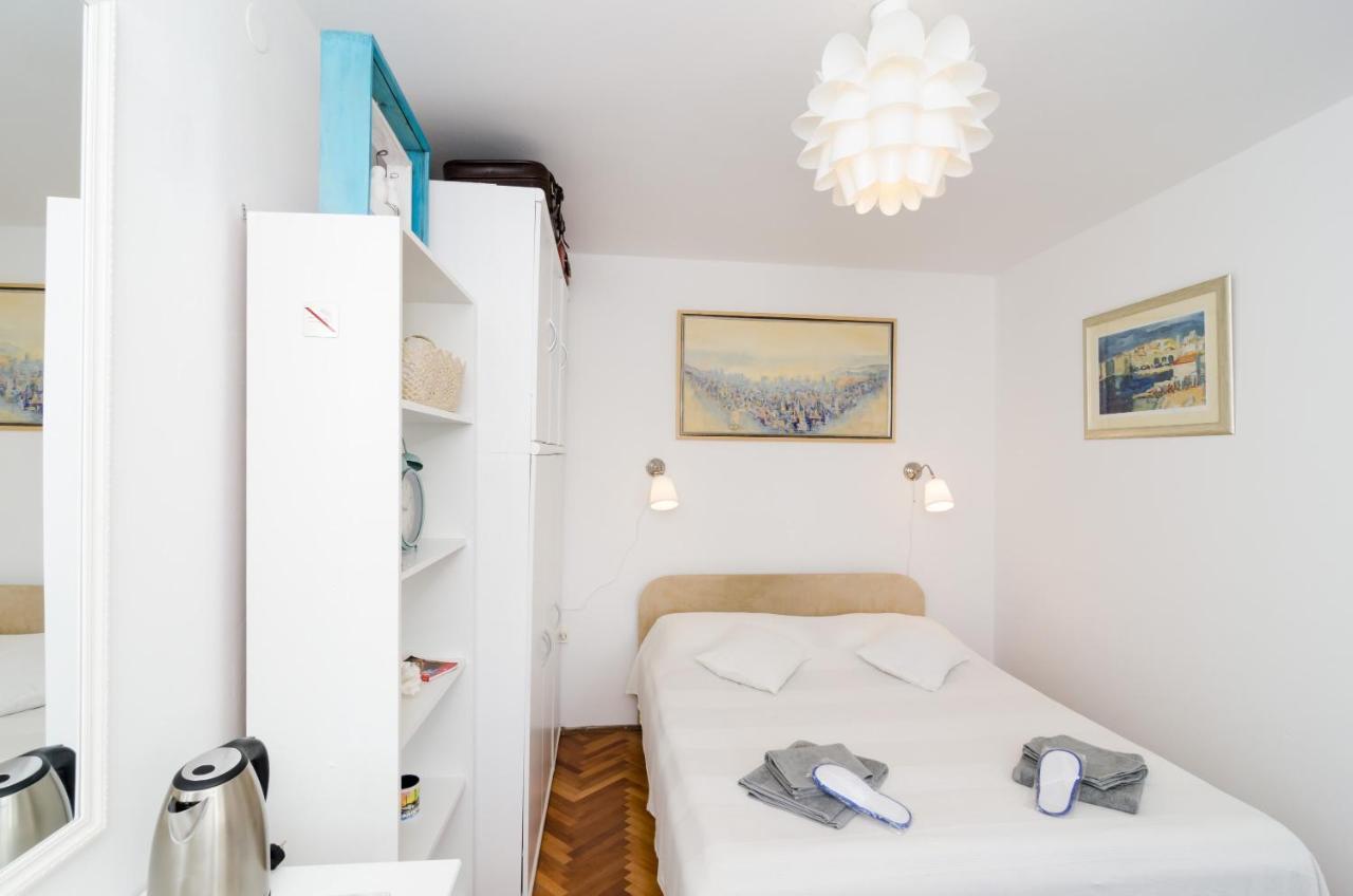Guest house White Wave 3*