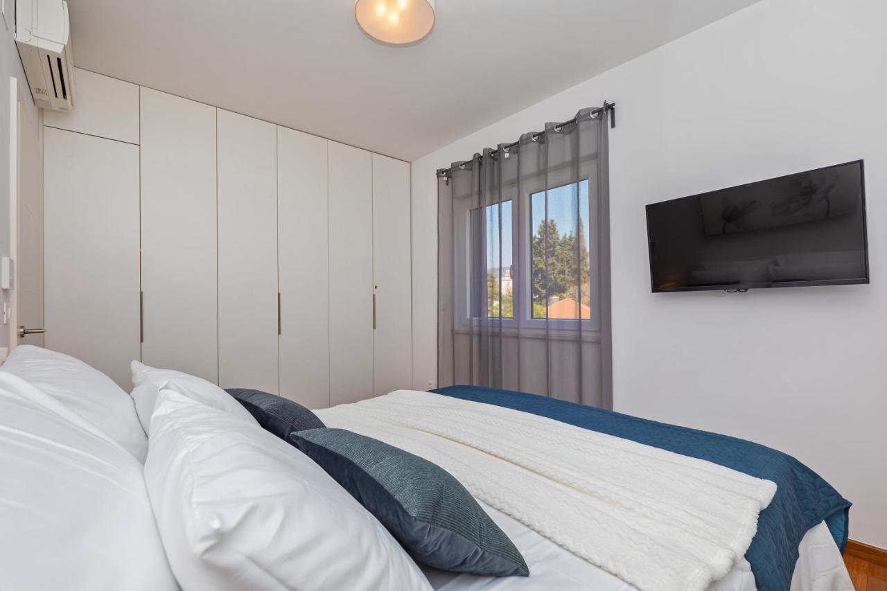 Apartment Apartman Leona *