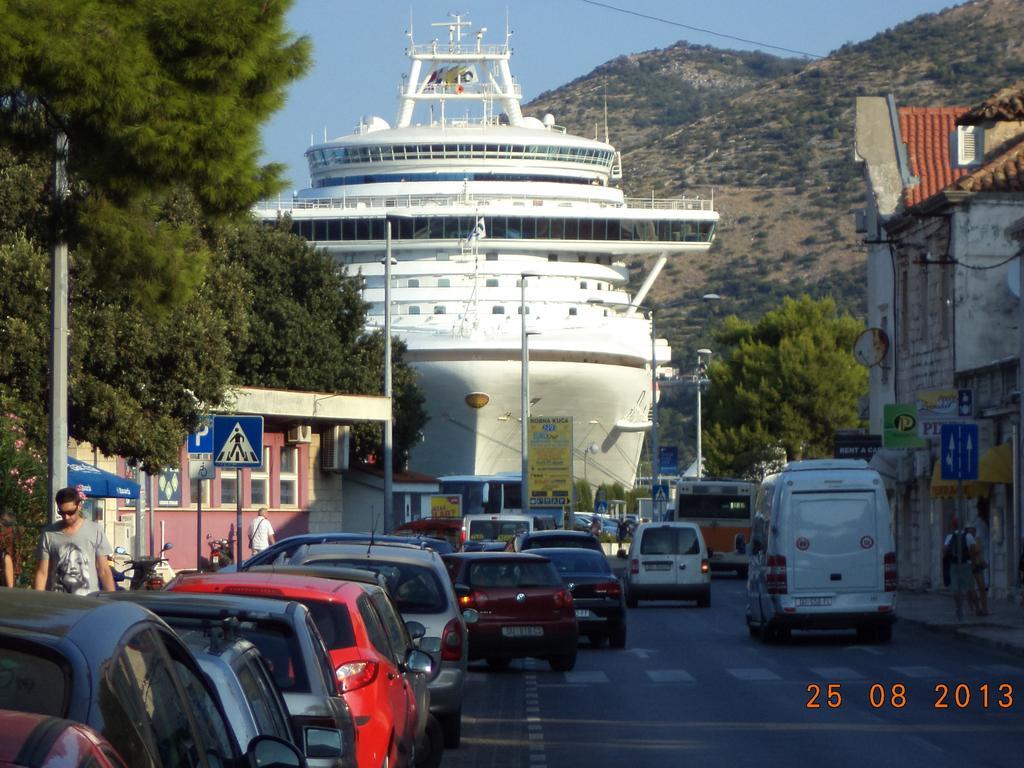 Casa de hóspedes & Abba 3*