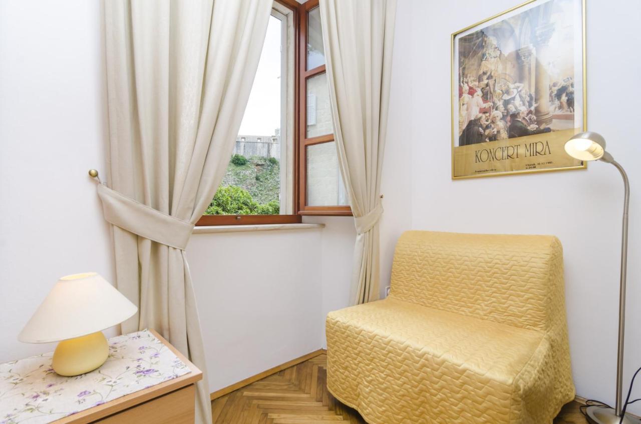 Lovrijenac Guest house