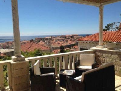 City Center - Terrace & Possible Parking Apartment *