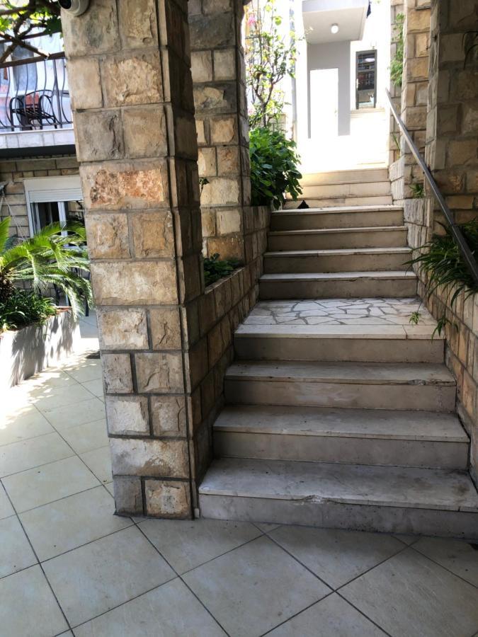 King's Landing Esma' House Apartment