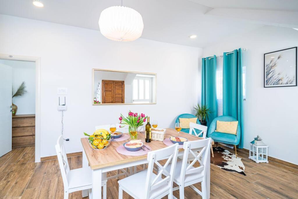 11 - New And Bright 3-bedroom Apartment *