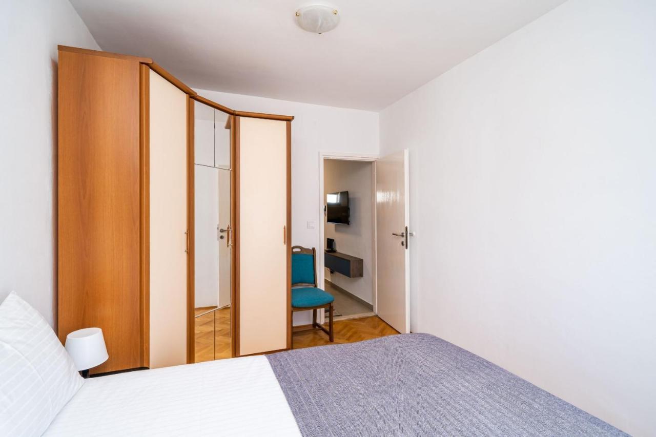 M2 Apartment *