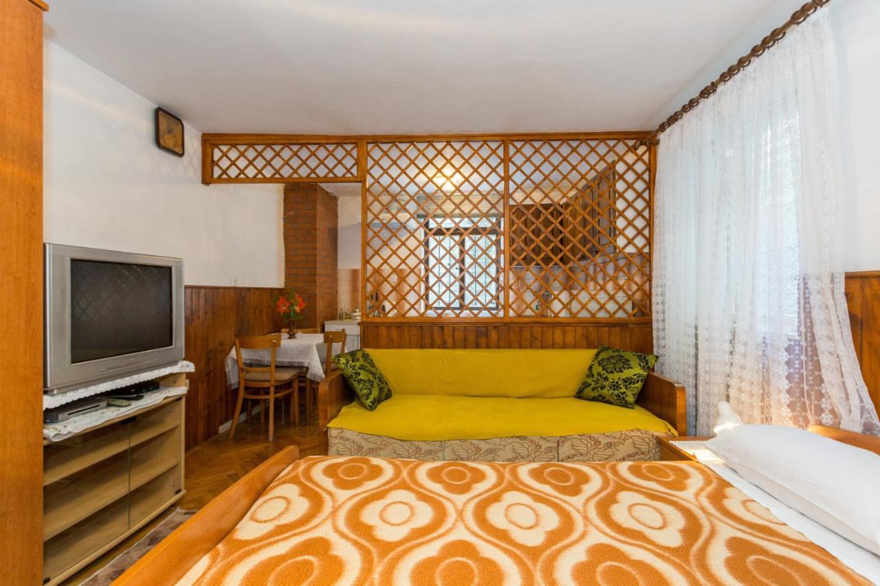 Perovic Casa de hóspedes 3*