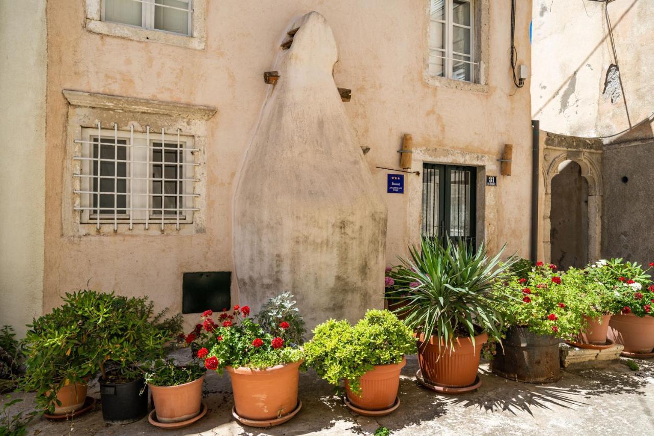 Apartment Old Town Historical