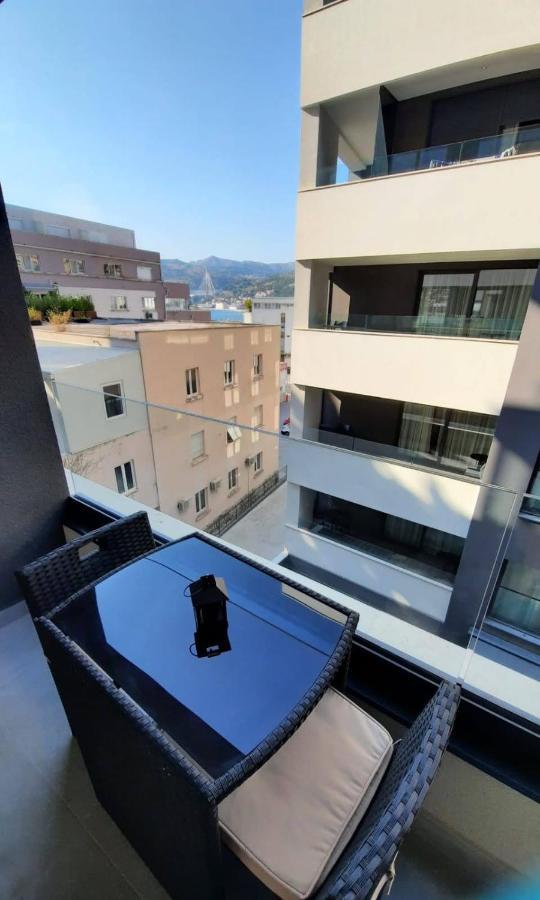 Maria, Modern With Private Parking Apartamento *
