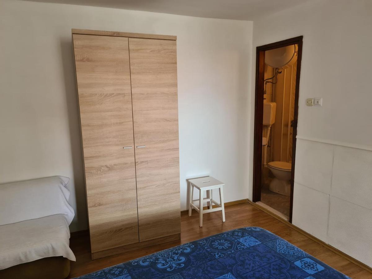 Ljubo Guest house 2*