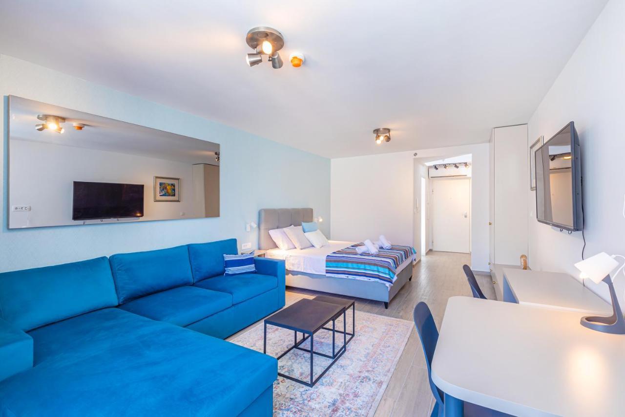 Stella Lovely With Balcony And Free Parking Apartamento