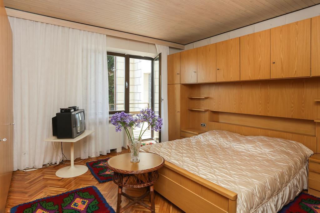 Karolin Guest house