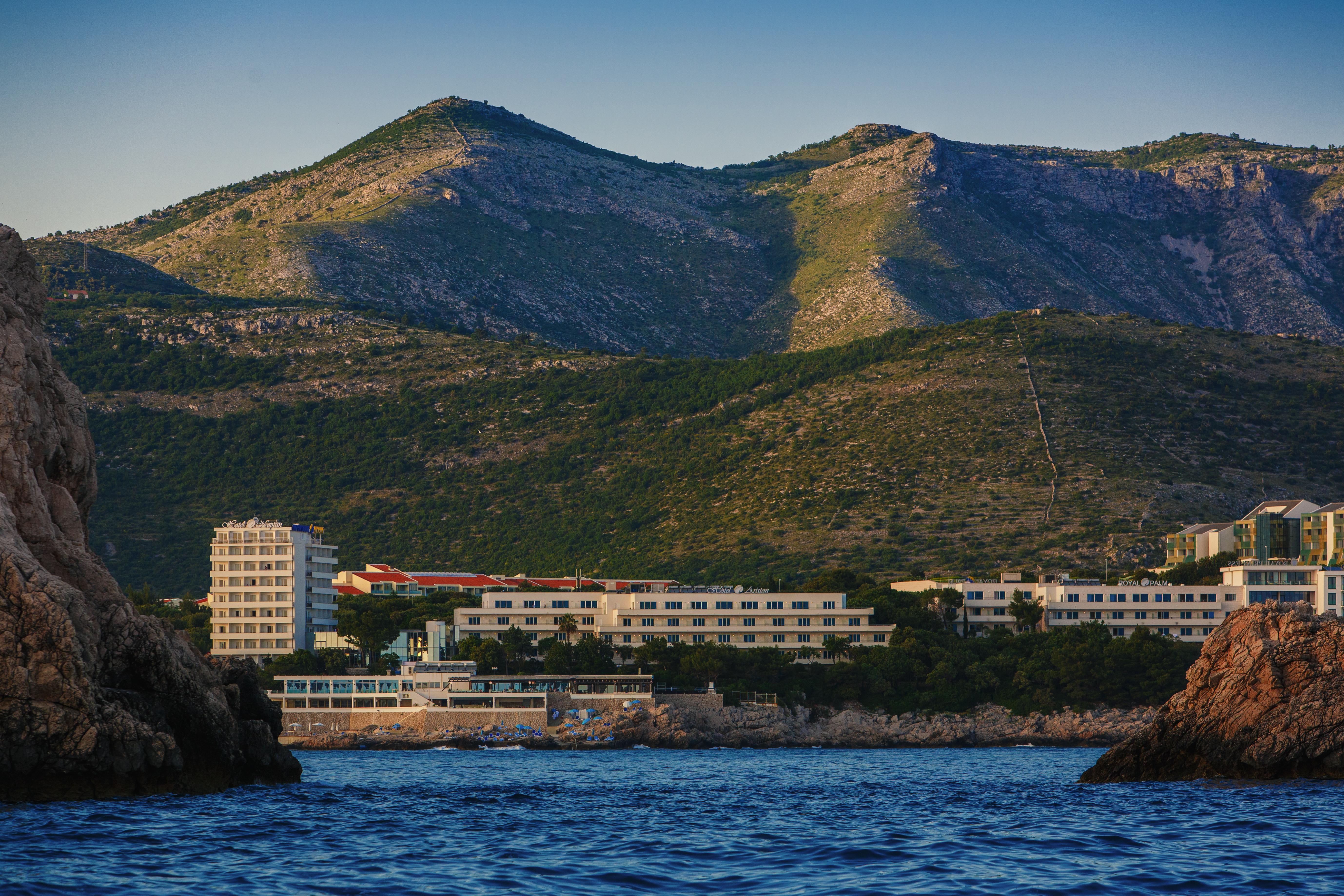 Royal Ariston Hotel