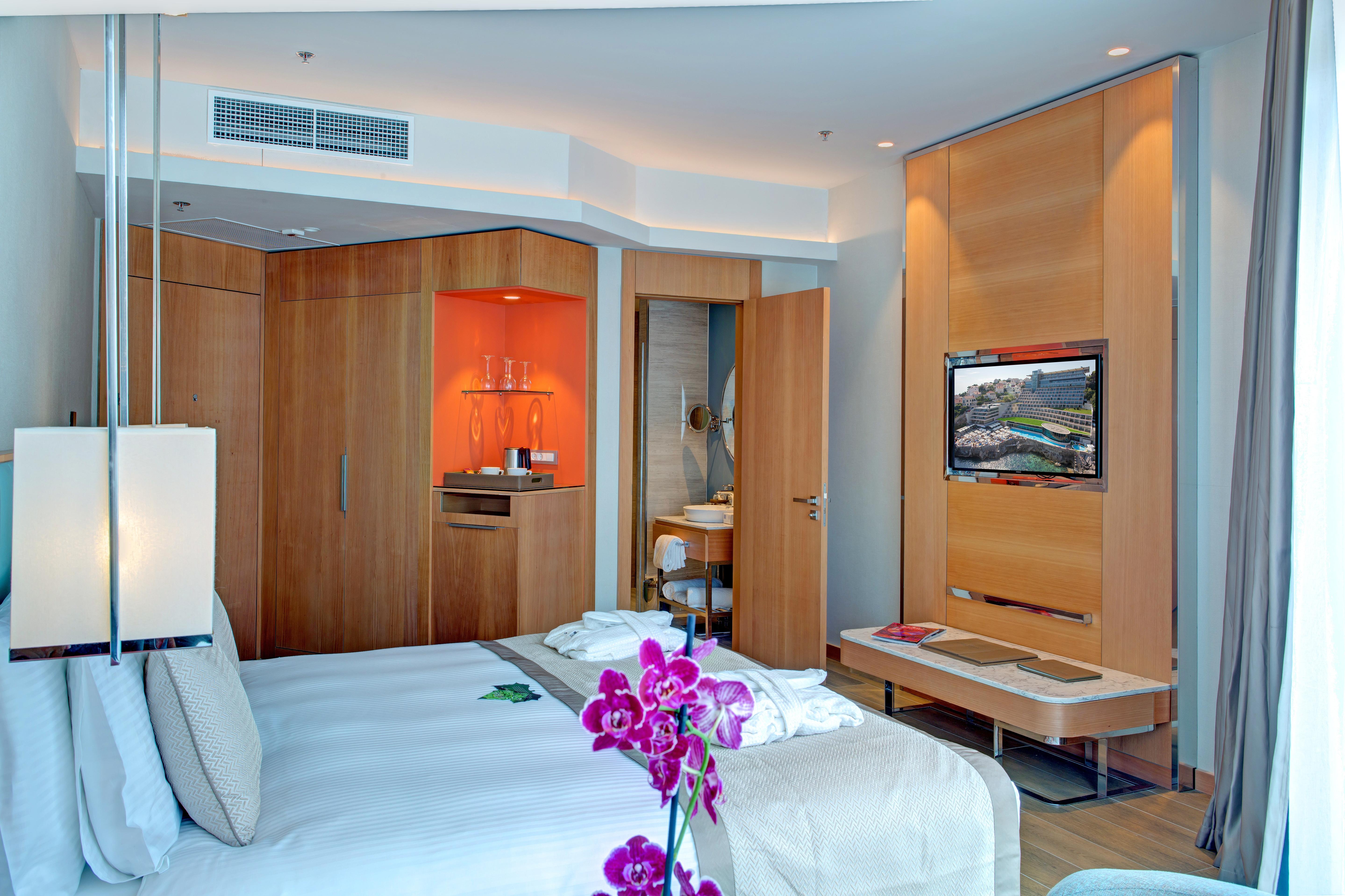 Rixos Premium