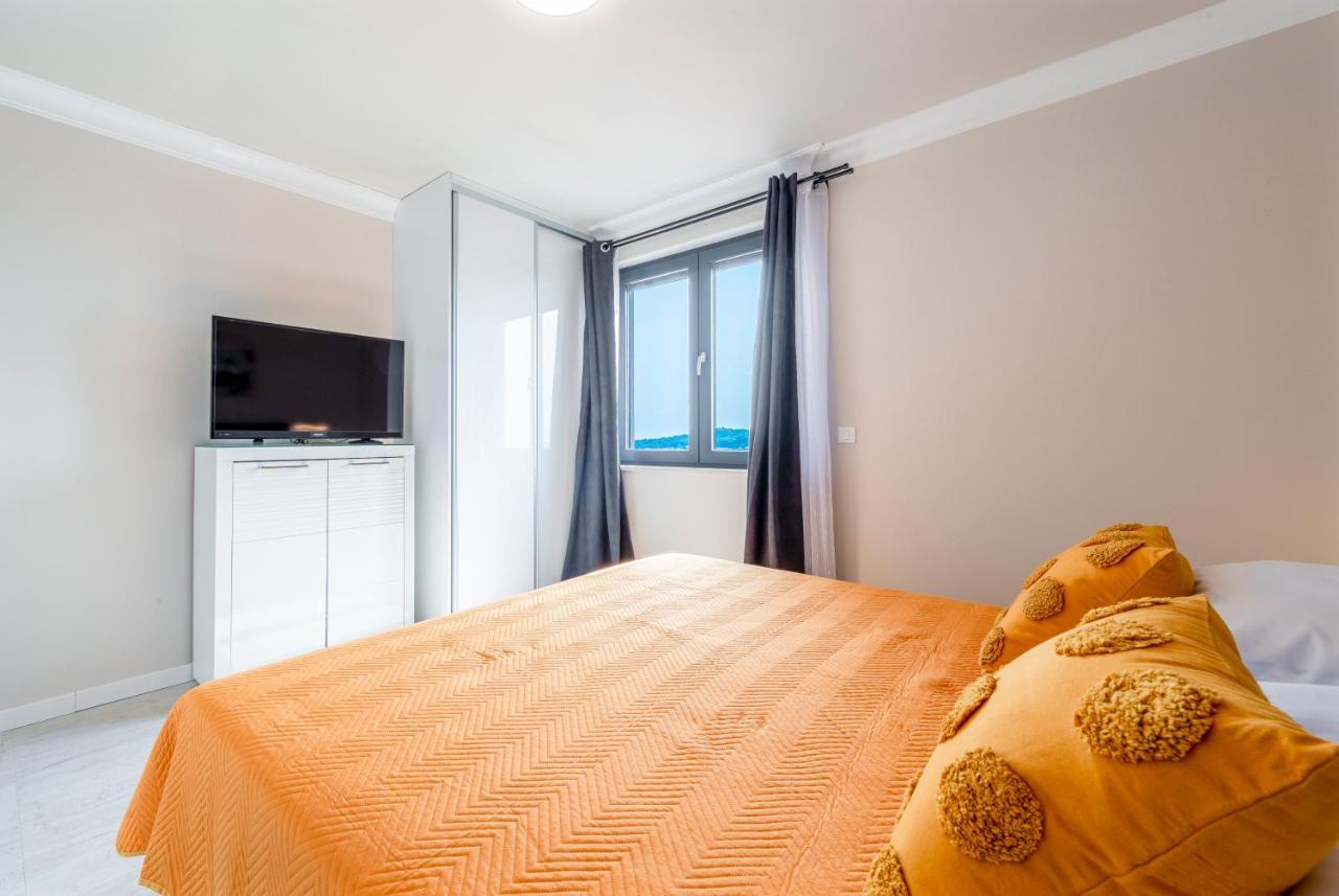Makris No3 Apartamento *