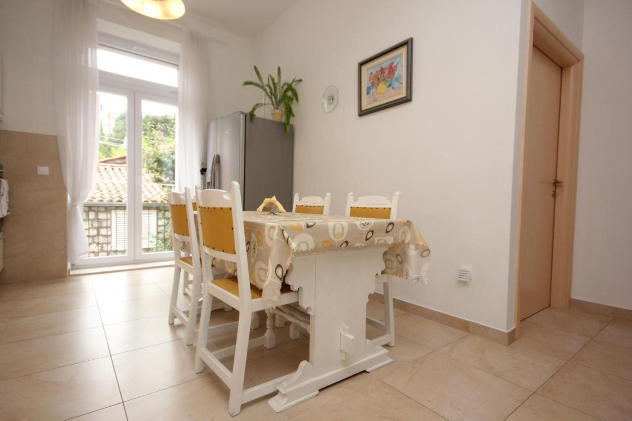 By The Sea - 9058 Apartment