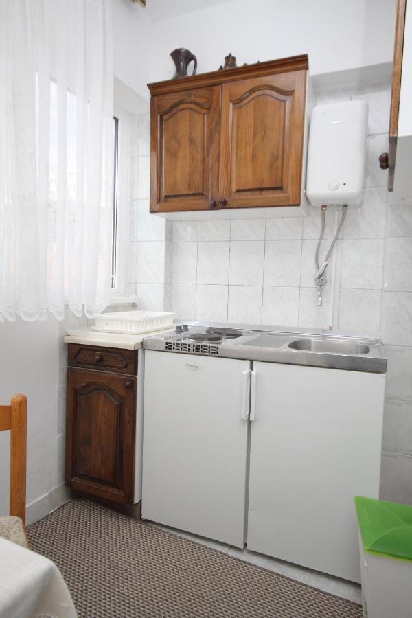 With Wifi - 9056 *
