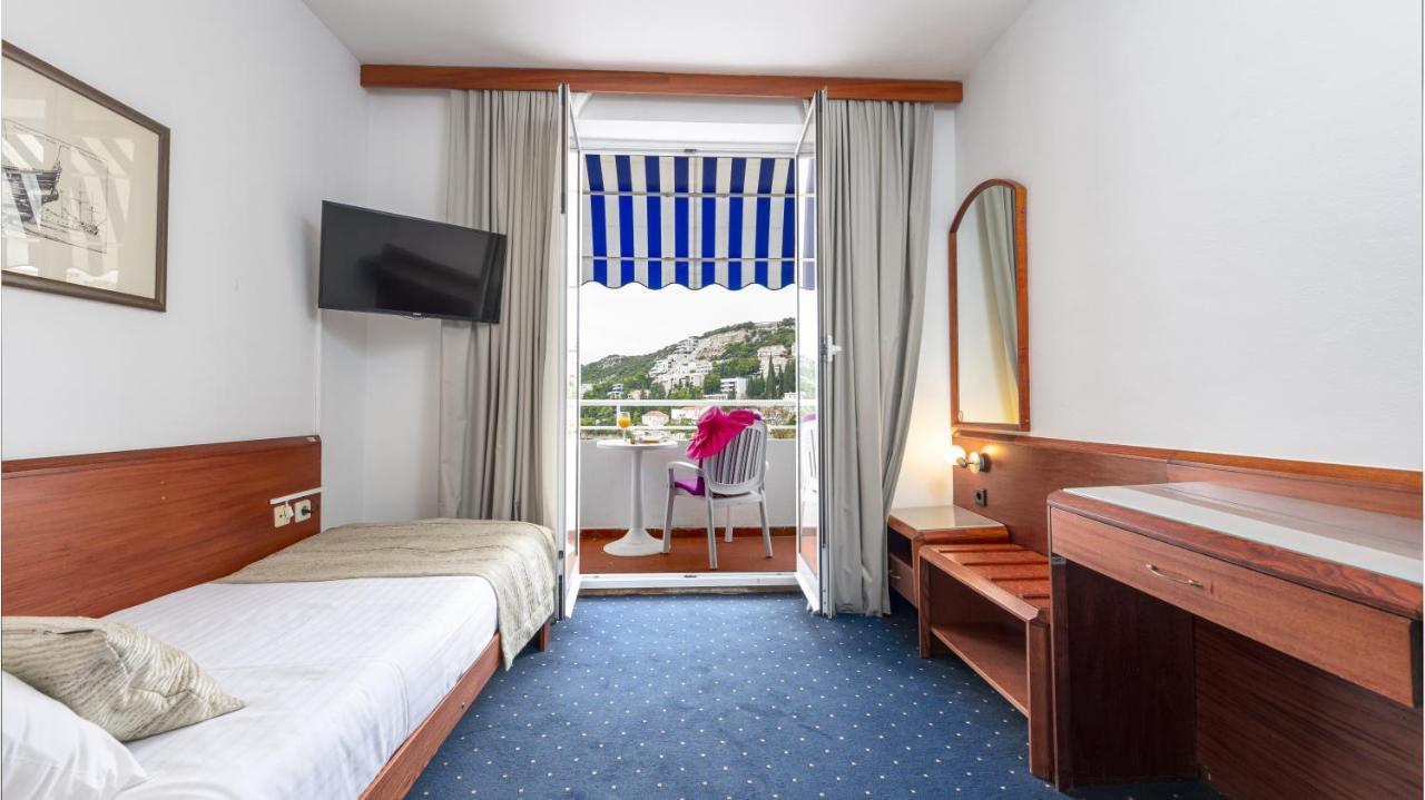 Komodor Hotel 3*