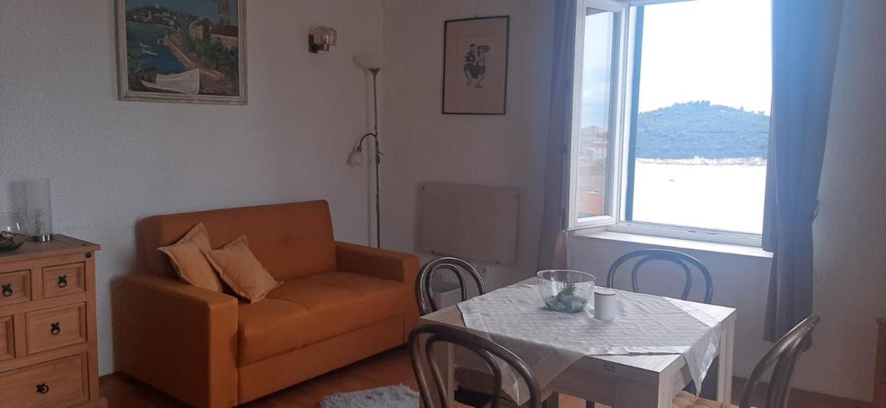 Niko 5 Min To Center Apartment