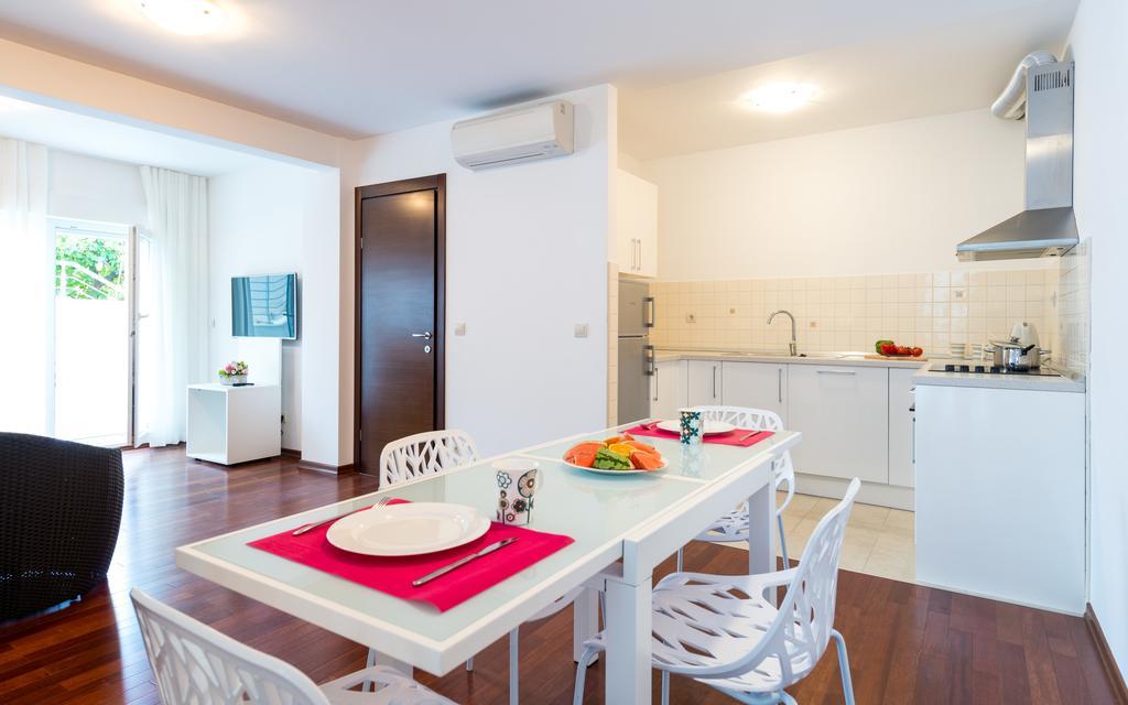 Lotos Apartment
