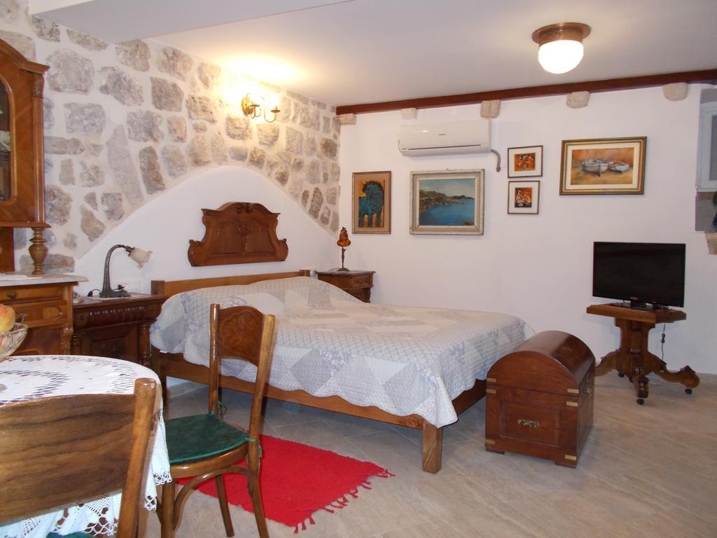 Kapo Apartment