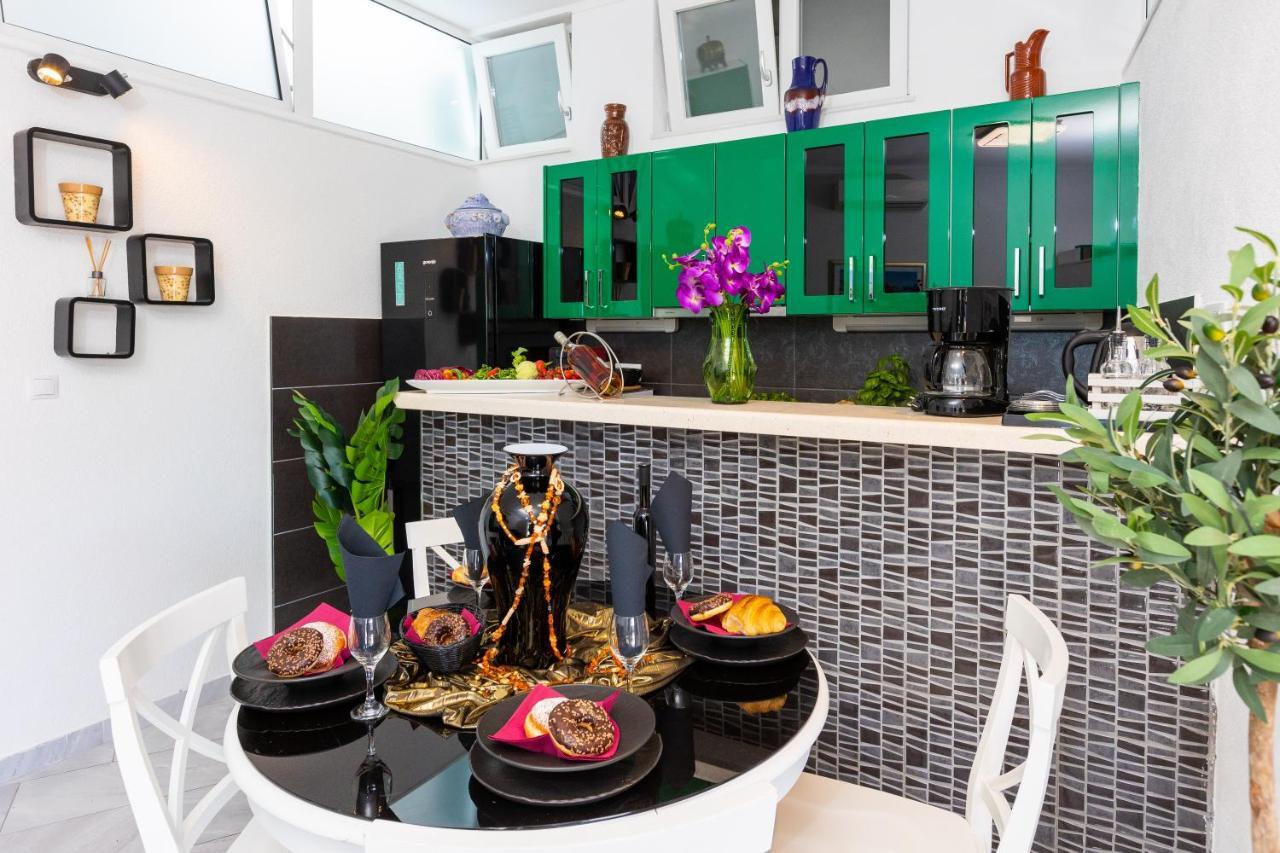 By The Way Hot Tub And Free Parking Appartement *
