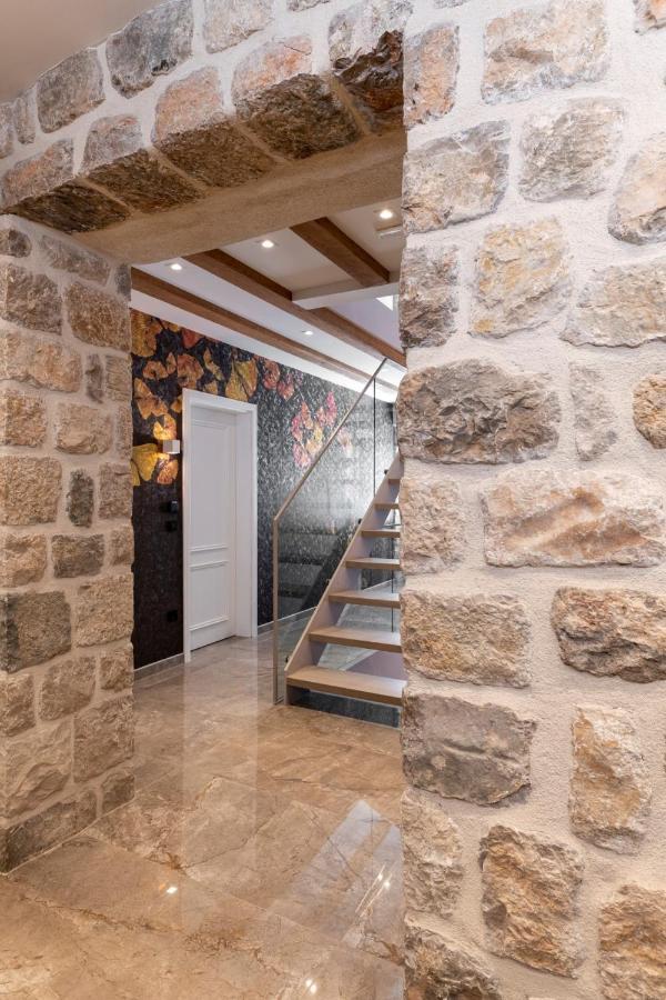 Sea Rocks Guest house *