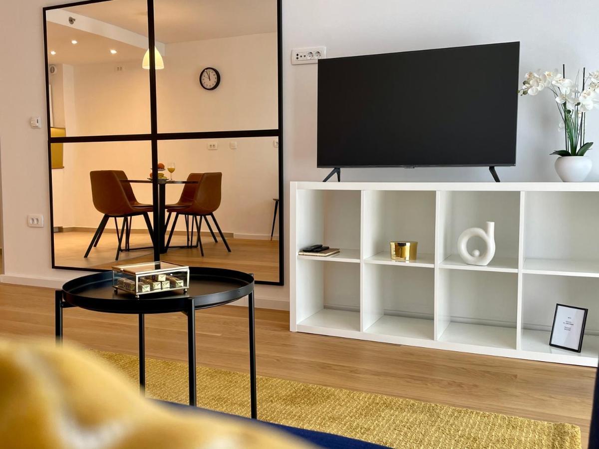 Apartment Laus Iii , Brand New Lovely One-bedroom *