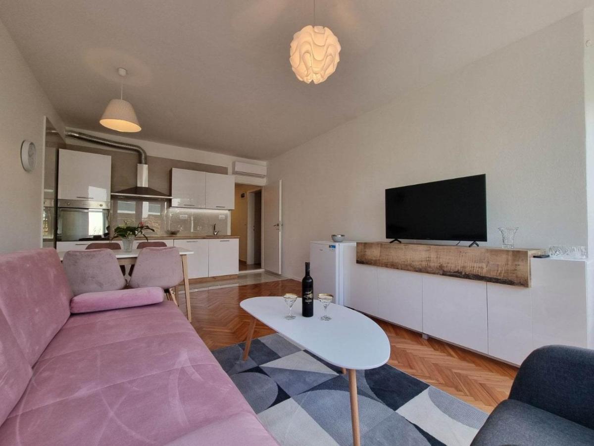 Apartment Deluxe Maslina *