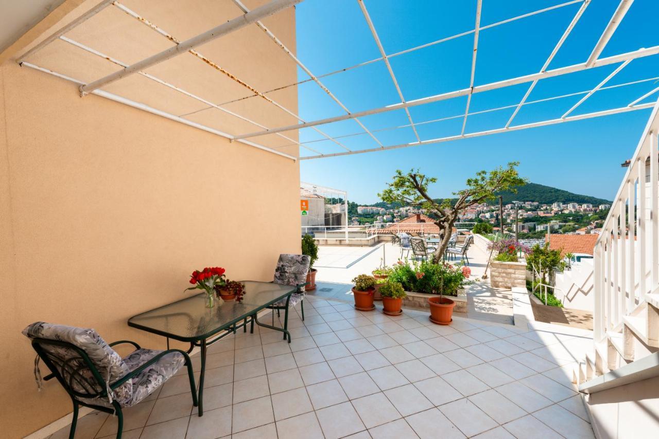 View Port Apartment *