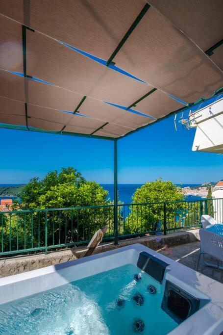 Luka 2 Apartment