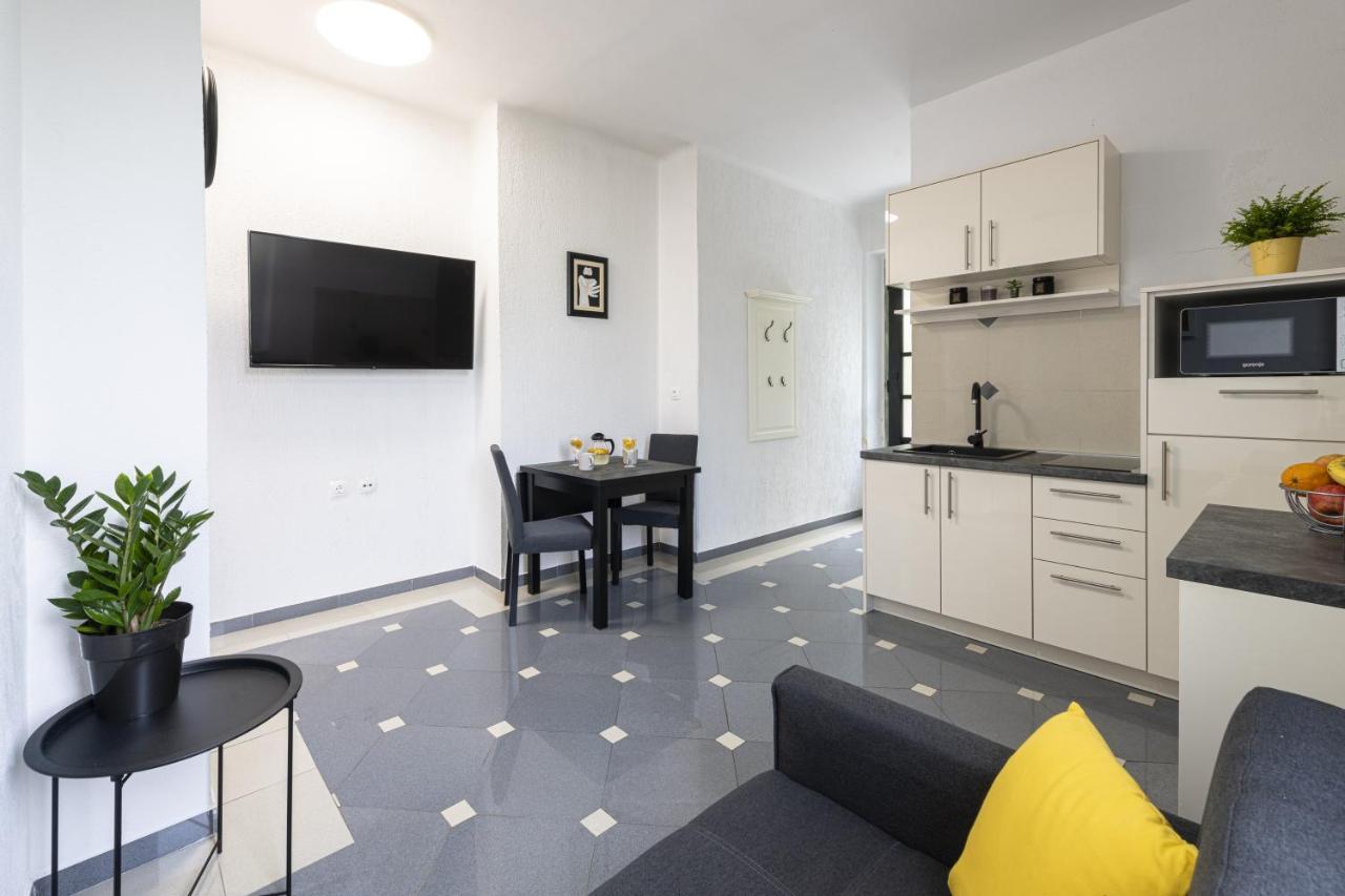 Iva Apartment *