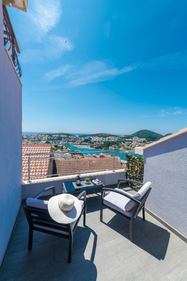Ivan Apartment *