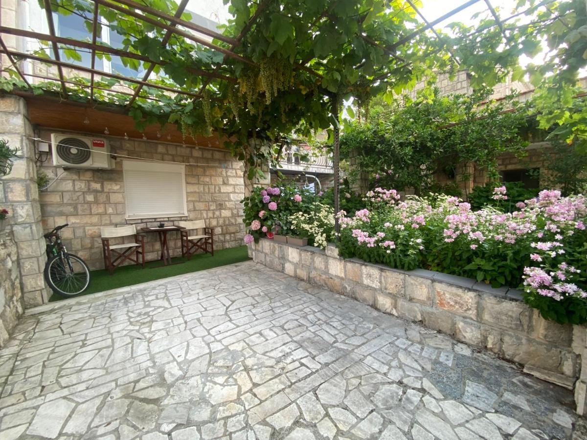 Apartment King's Landing Esma' House