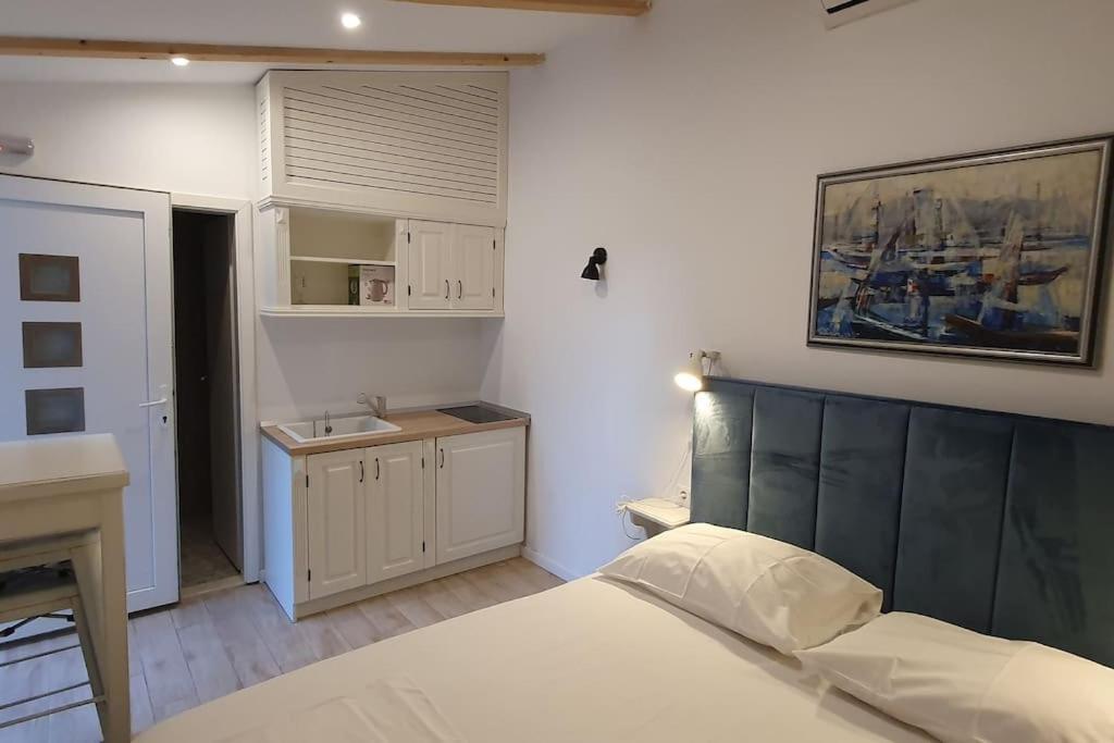 Small Cozy With Terrace Dubrovnik