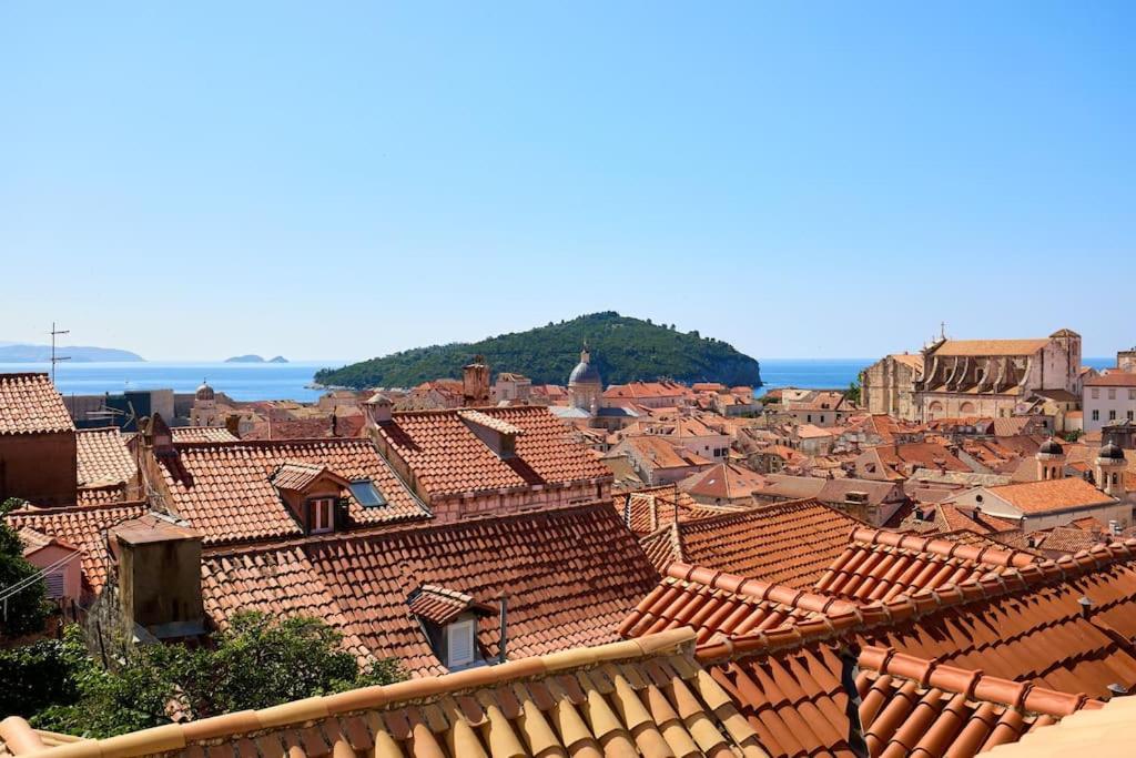 Modern Stone House, Luxury In Old Town Guest house 4*