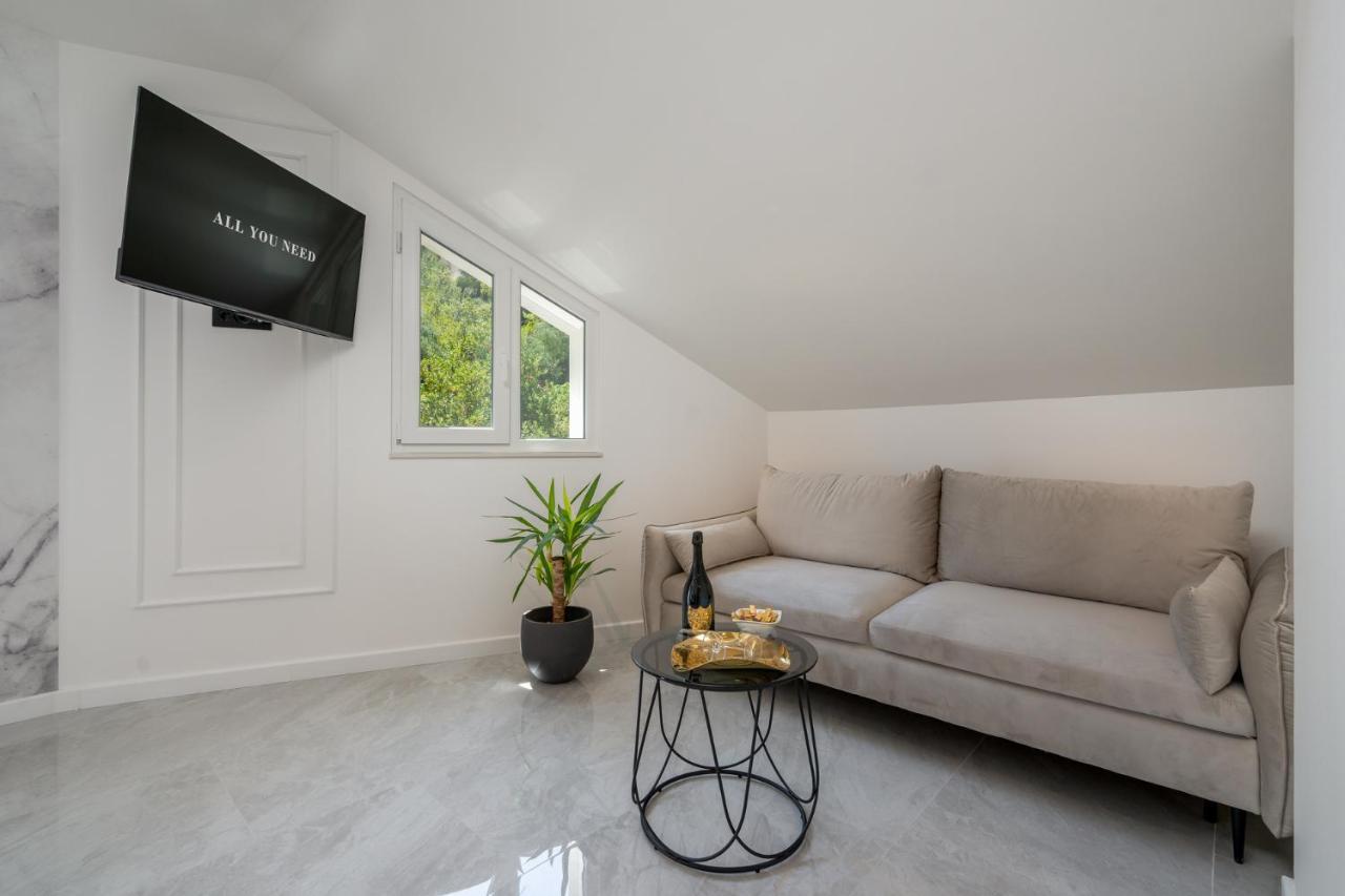 Apartment Luxury Need *