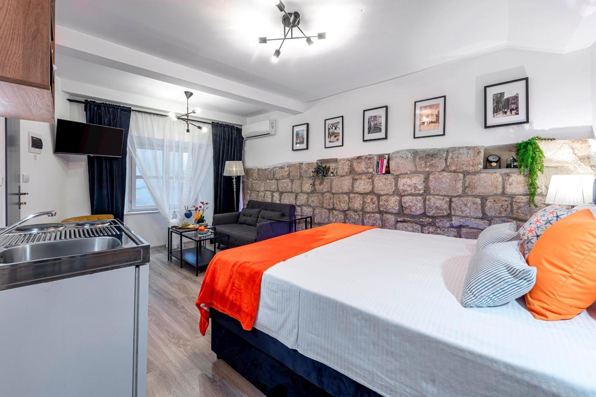 Apartment Old Town Fantastic 2 *