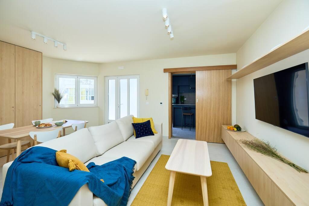 Apartment Luxe Retreat In Lapad - Seaside