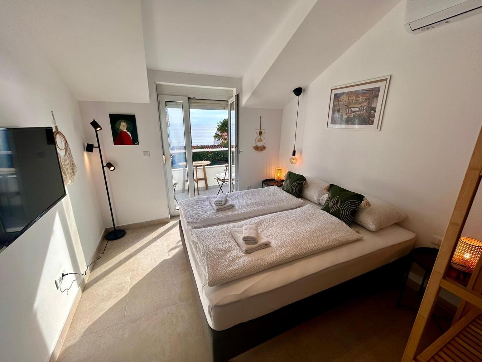 Sea View Studio By Dominium Apartment