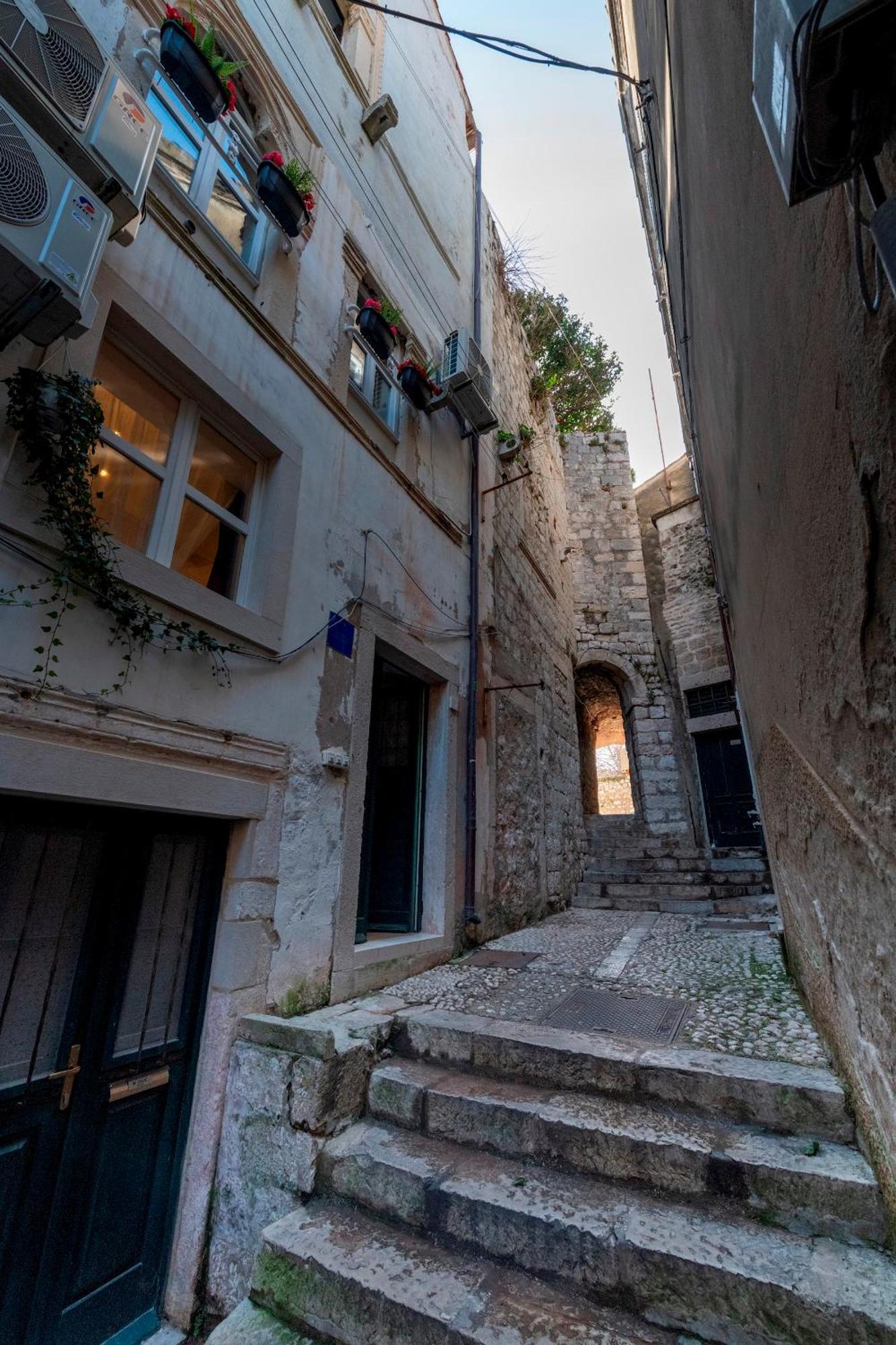 Old Town Fantastic 2