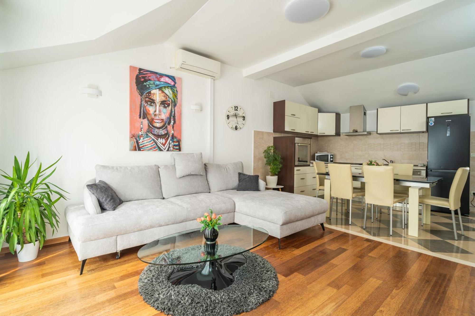 Isabora Apartment