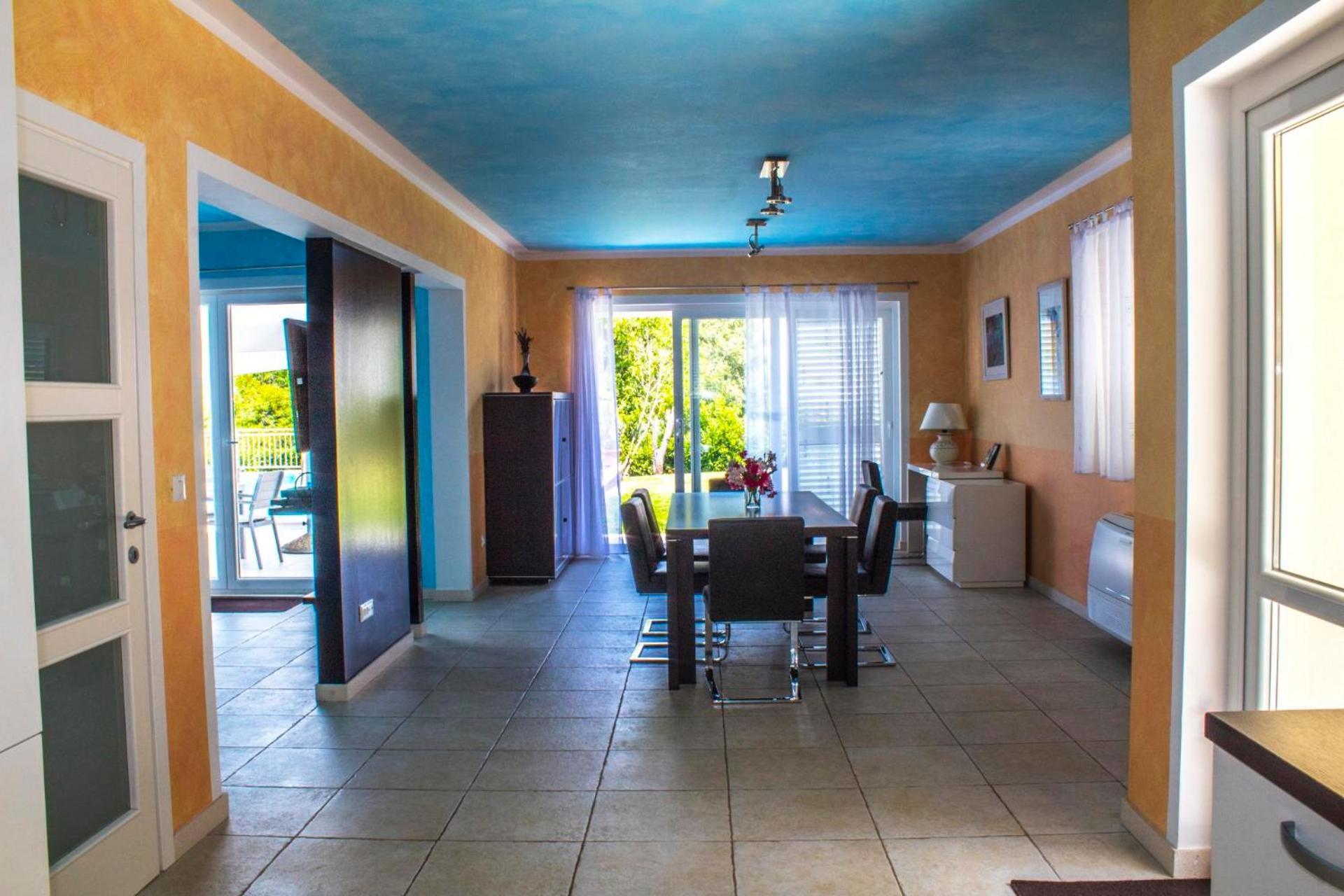 Villa Bacev By Vintage Travel *